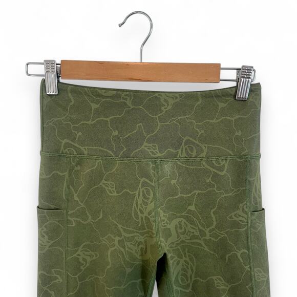 Zyia Women's Olive Maze Light n Tight High-Rise 7/8 24" Pocket Legging 4 Green - Picture 3 of 9